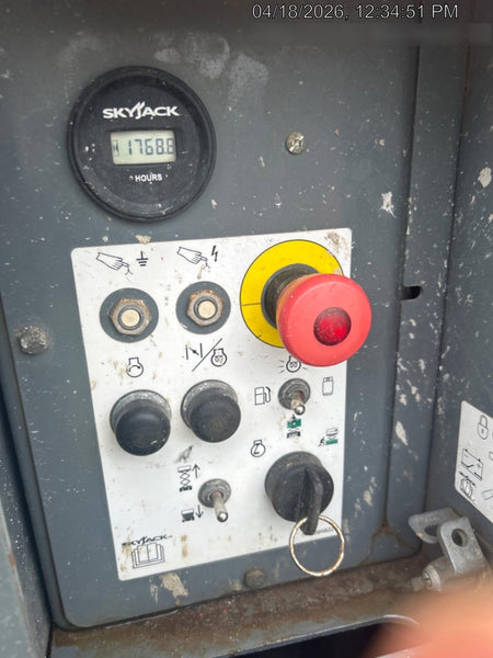 2017 SKYJACK SJ6826 RT
