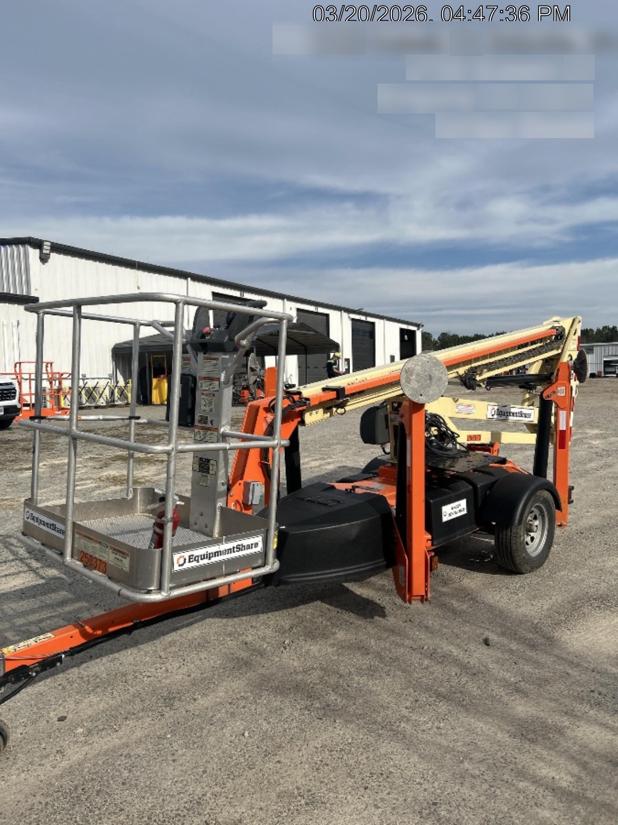 2022 JLG T350