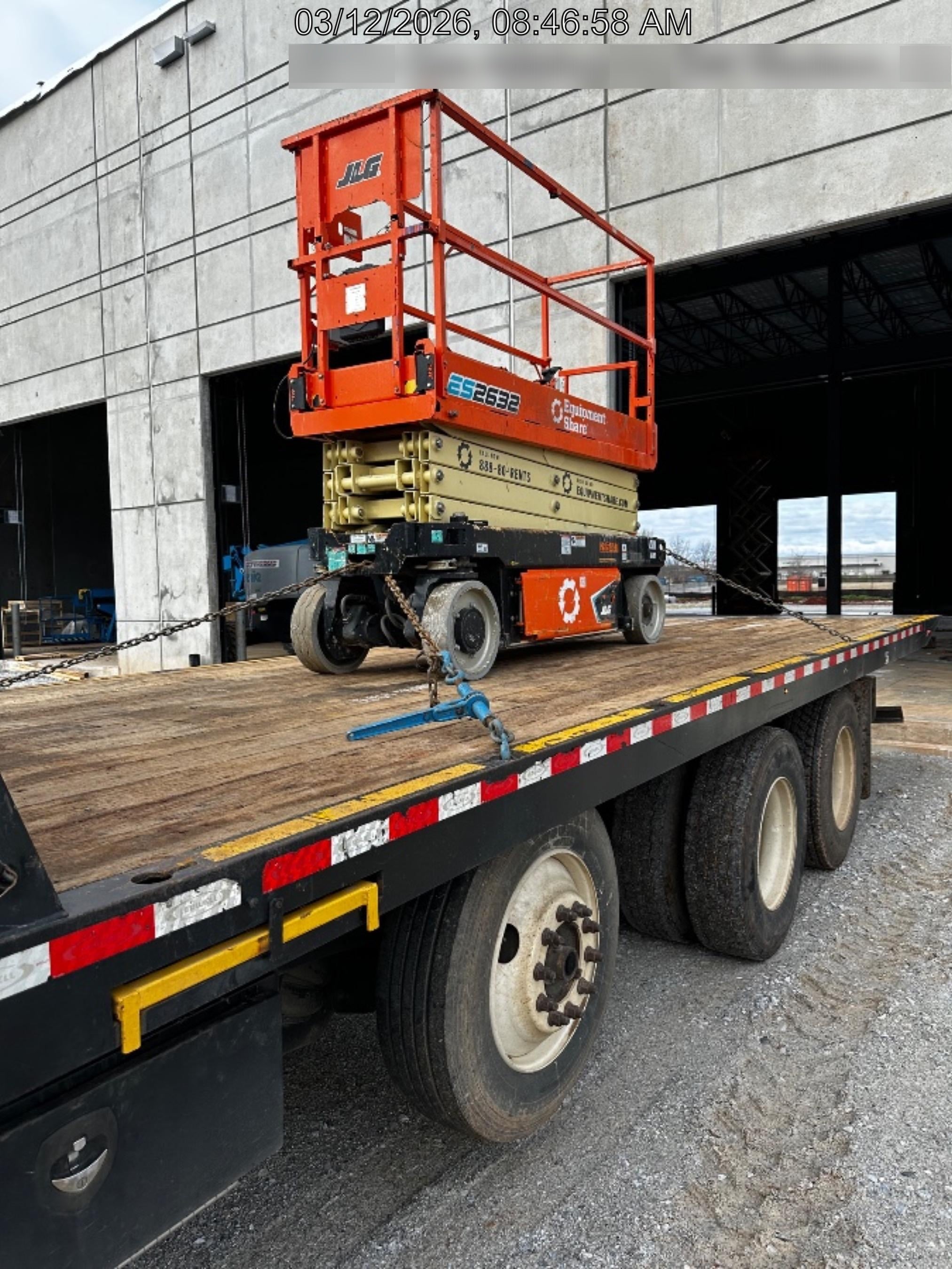 2022 JLG ES2632