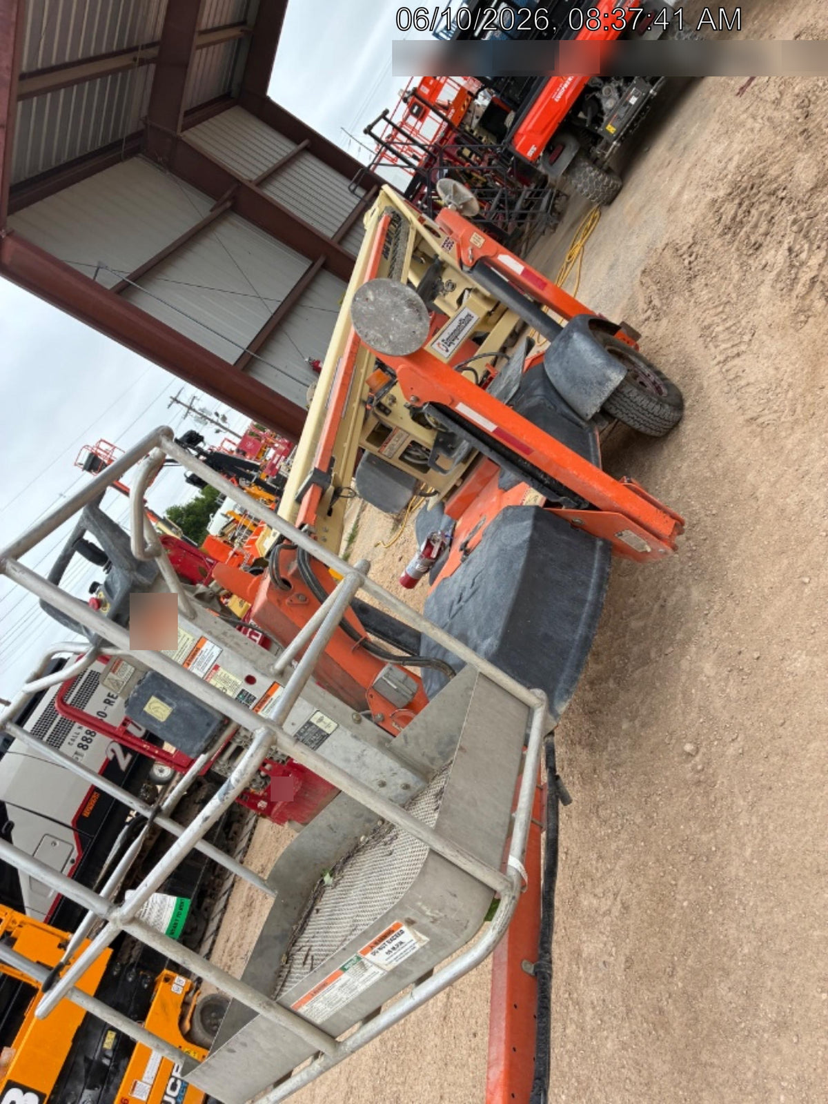 2022 JLG T350