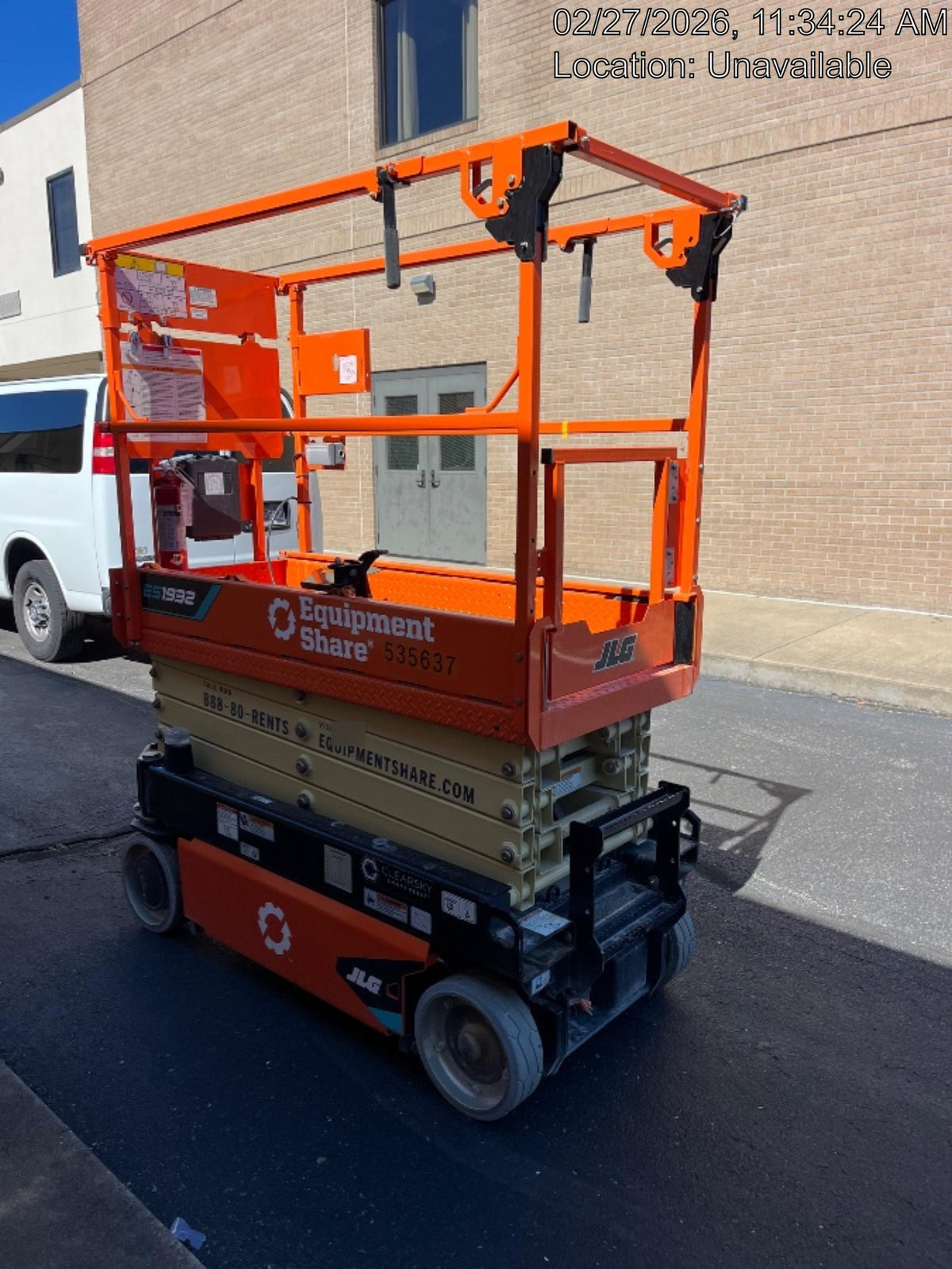 2025 JLG ES1932