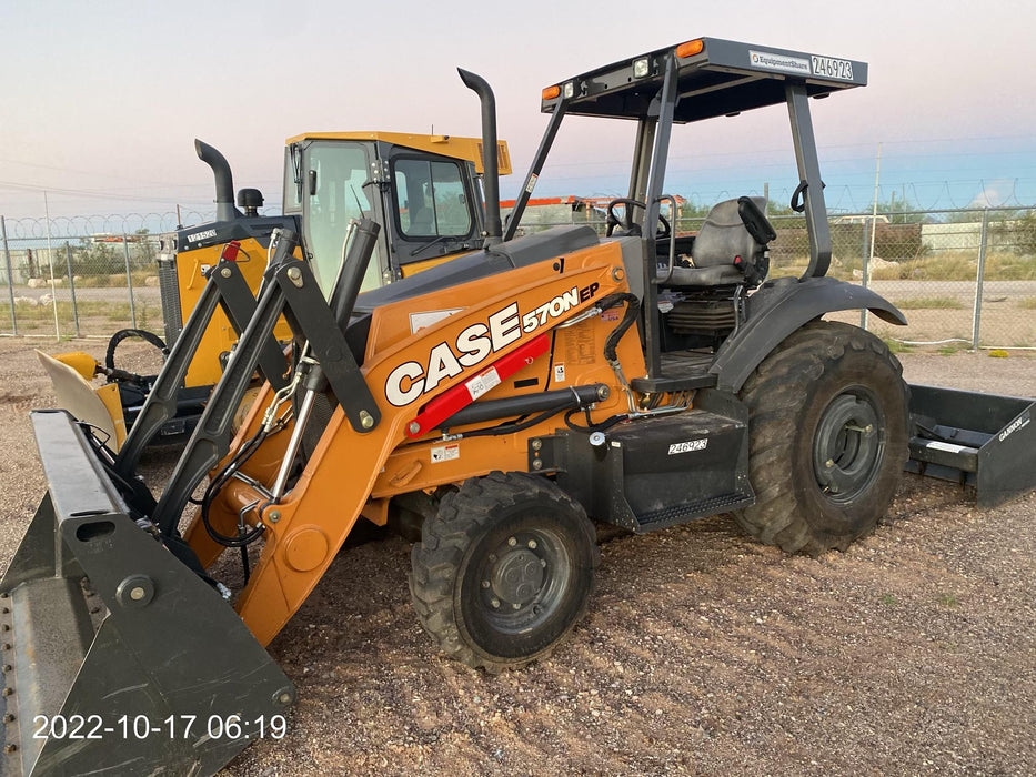 2022 CASE 570N EP