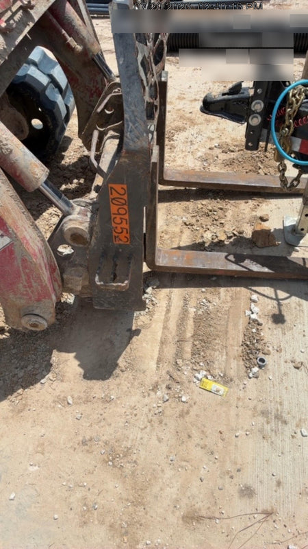 2022 PALADIN 48" Pallet Forks - Paladin