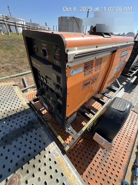 2021 Lincoln Electric Vantage 322 Vantage 322 Ready Pak 3 w/ Telematics & Decals, ORANGE (includes trailer, cable rack, fender light kit)