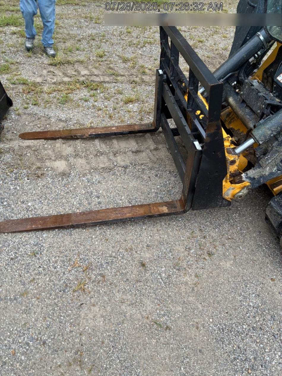 2025 ARROW MATERIAL HANDLING 48" Pallet Forks - Arrow