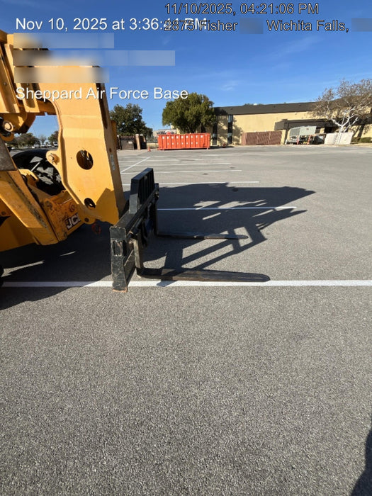 2019 JCB 512-56 109 HP w/Open ROPS, Beacon, Aux Hydraulics, Worklights, Solid Tires 60" Carriage/Forks