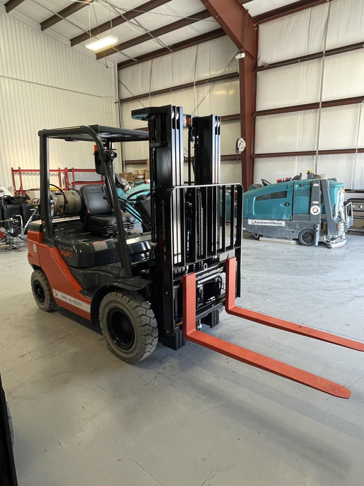 2022 TOYOTA 50-8FGU25