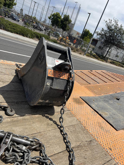 2024 STEEL UNLIMITED 12" Bucket, Mini Excavator. Steel Unlimited