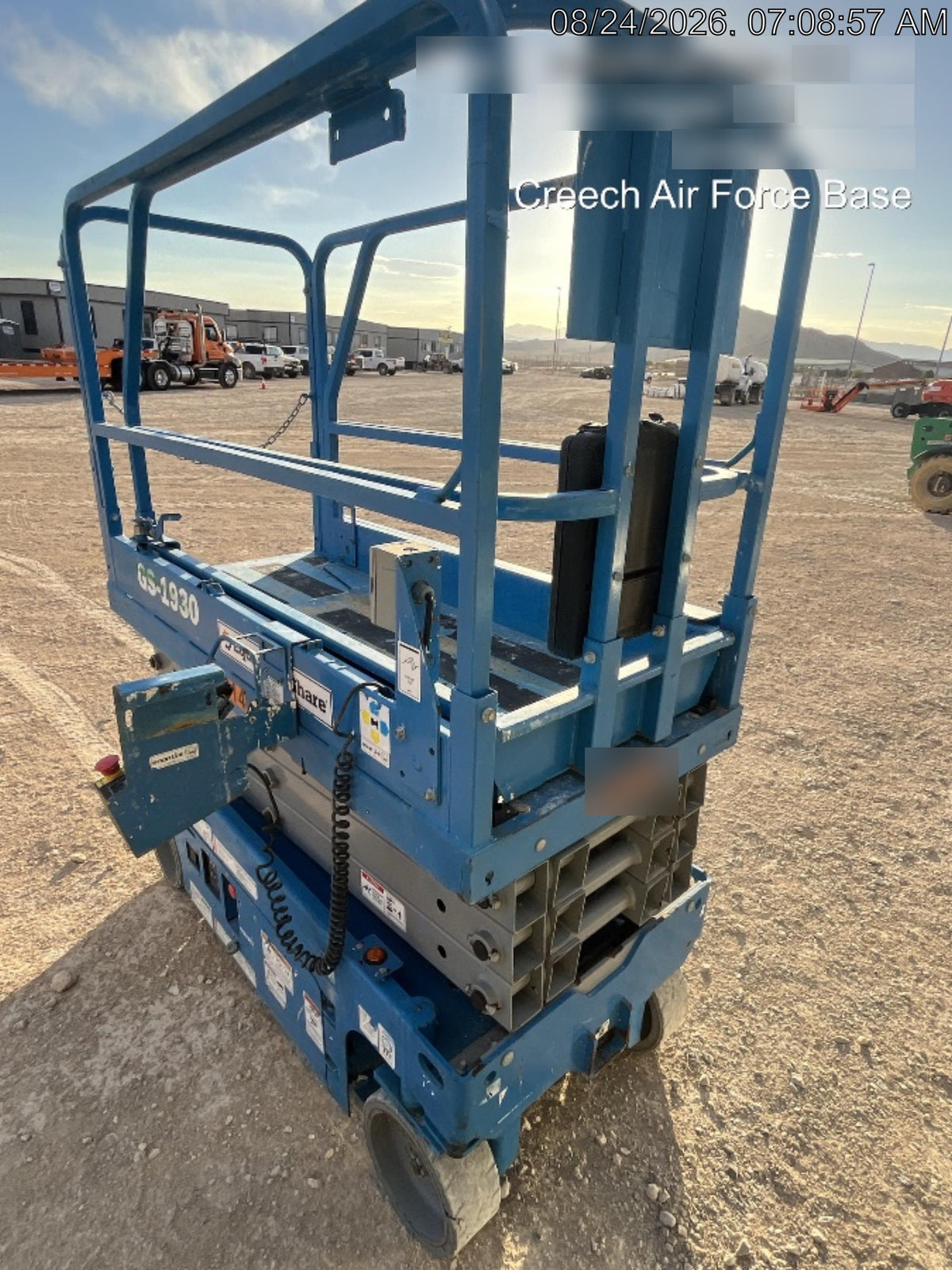 2019 Genie GS-1930 Fixed rails with chain Entry