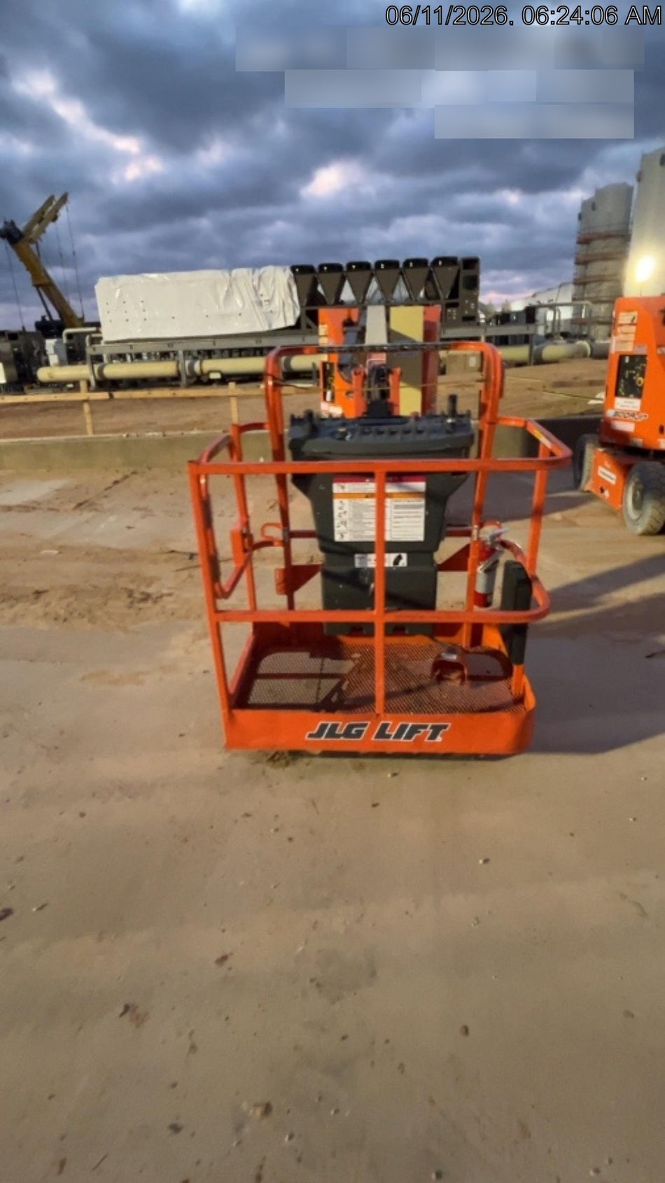 2019 JLG E300AJP
