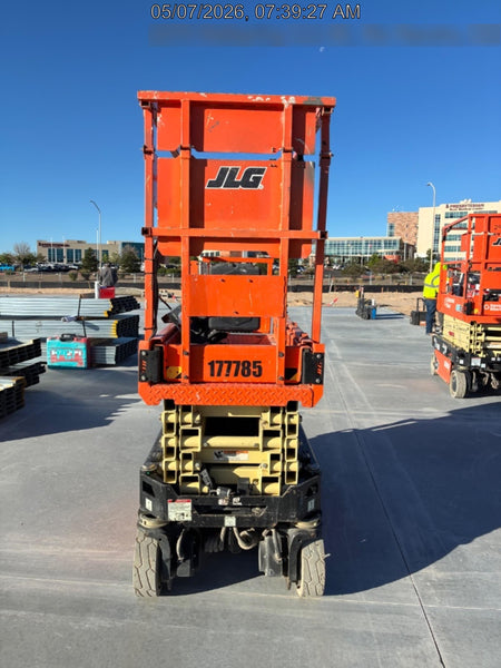 2021 JLG ES1932
