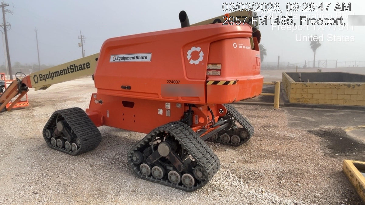 2022 JLG 660SJ Quad Track