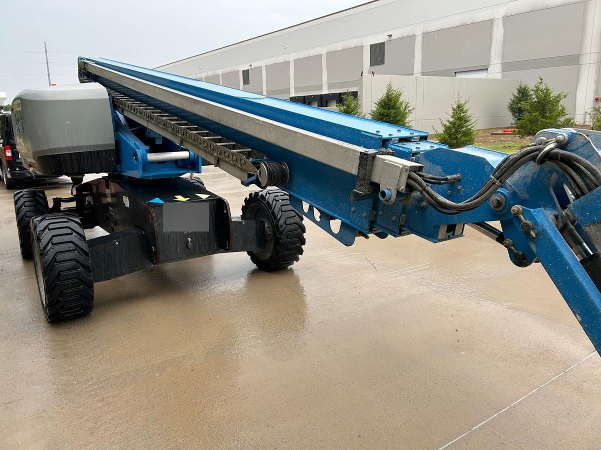 2017 GENIE S-65