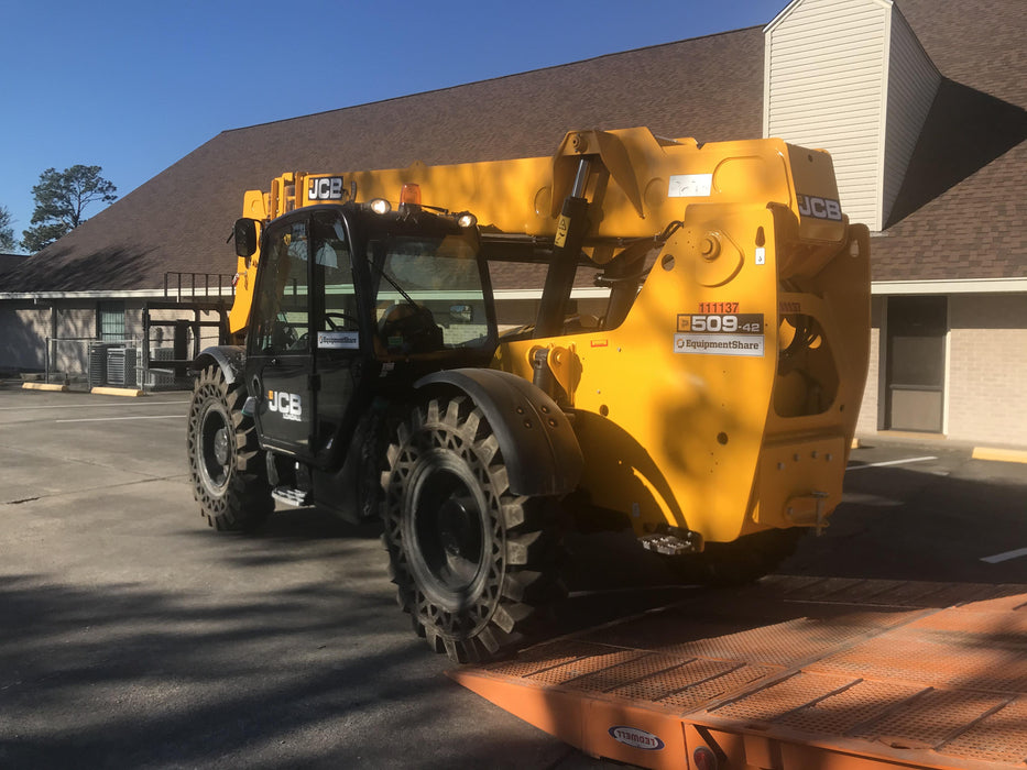 2020 JCB 509-42 Cab/Heat/Air, Solid Tires, Work Lights, Beacon, Aux Hydraulics, Back up Alarm, Lifting Eye, ES Decals