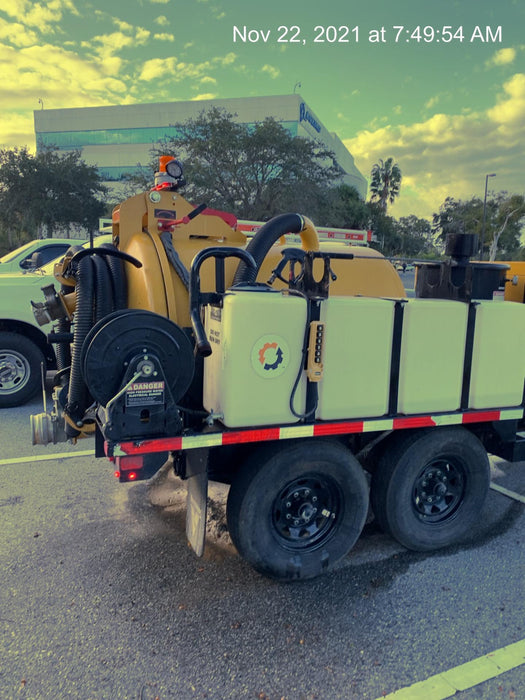 2021 VAC-TRON LP573XDT