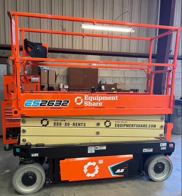 2023 JLG ES2632
