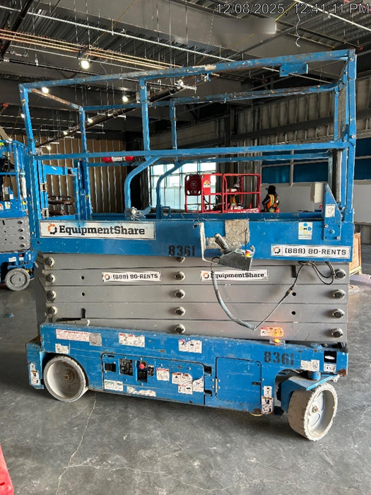 2018 Genie GS-3232 Genie GS3232 Lift w/Folding Rails and Swing Gate