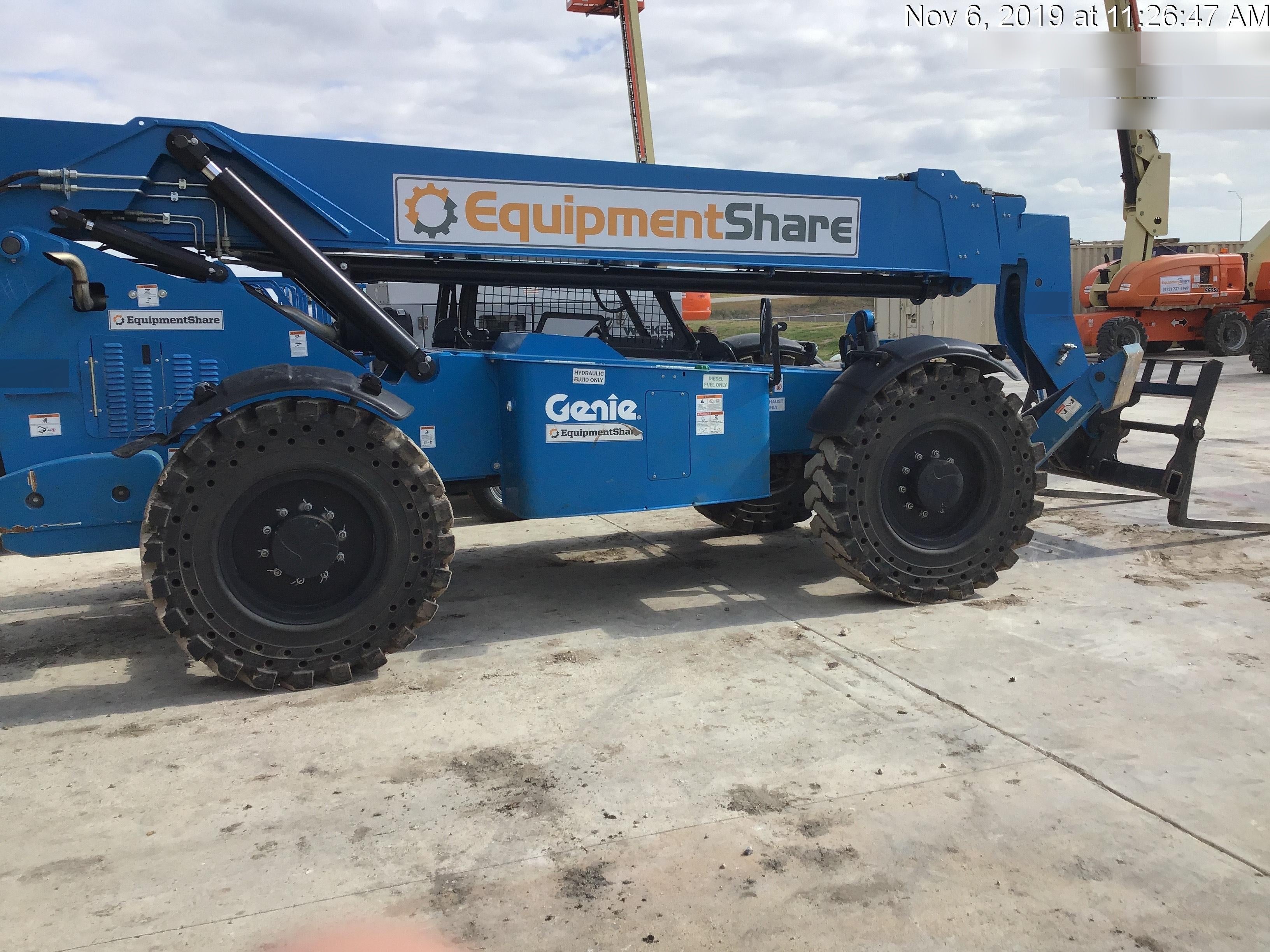 2018 GENIE GTH-1056