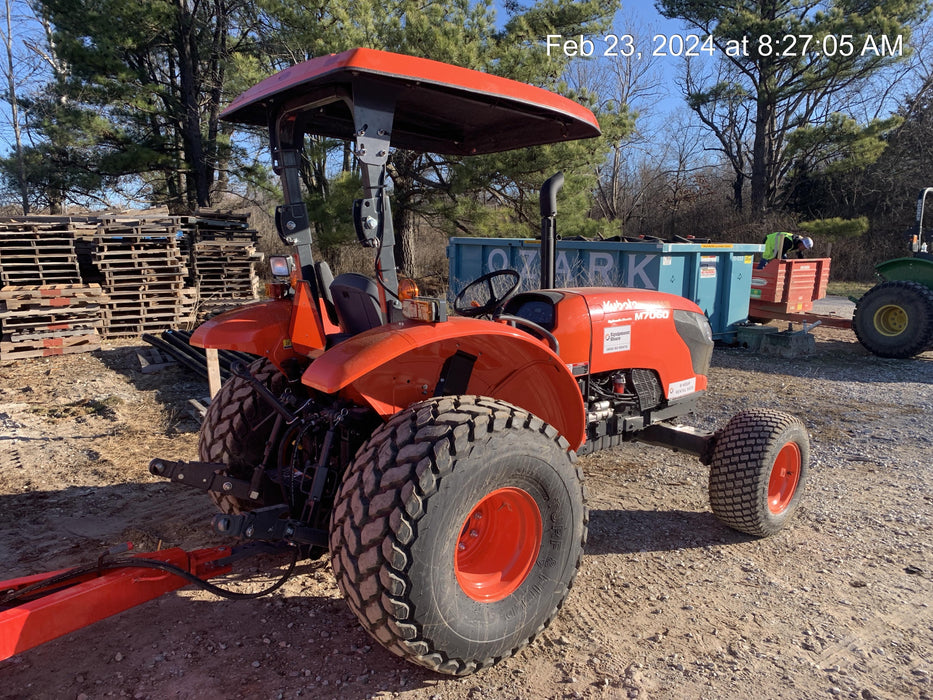 2024 KUBOTA M7060HD Canopy
