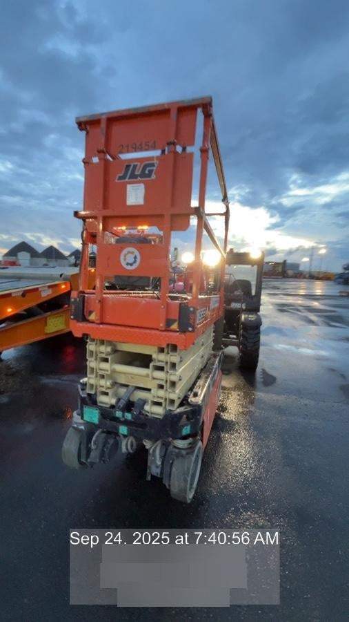 2022 JLG ES1932