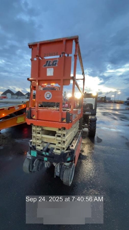 2022 JLG ES1932