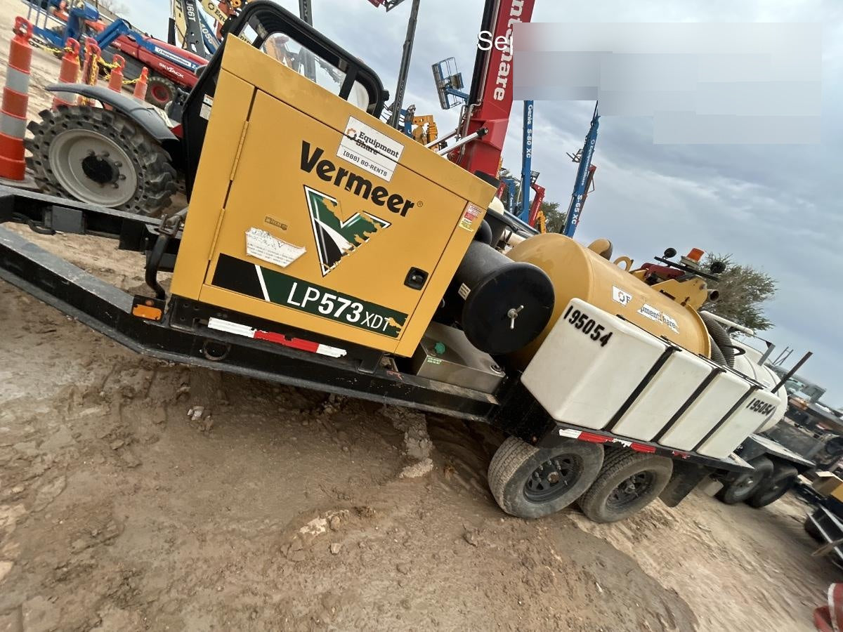 2022 VAC-TRON LP573XDT