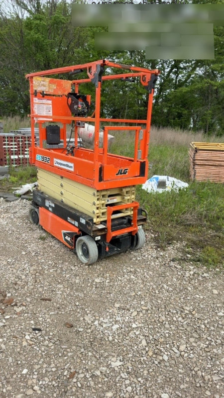 2021 JLG ES1932