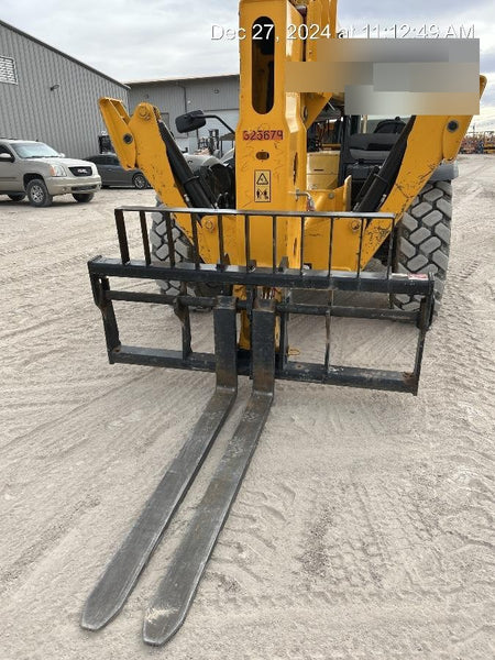 2023 JCB 510-56