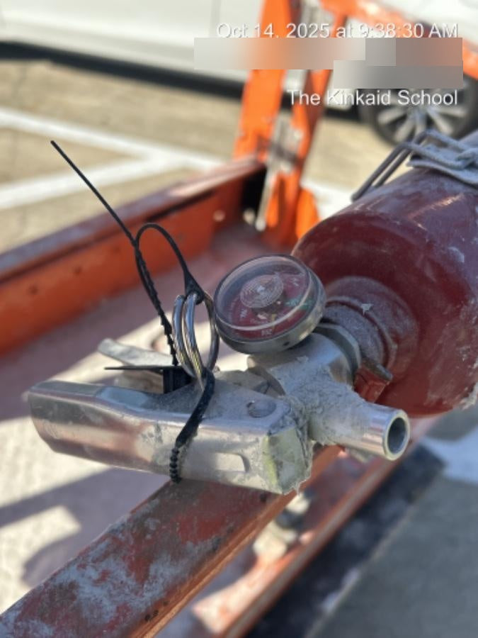 2021 JLG ES1330L