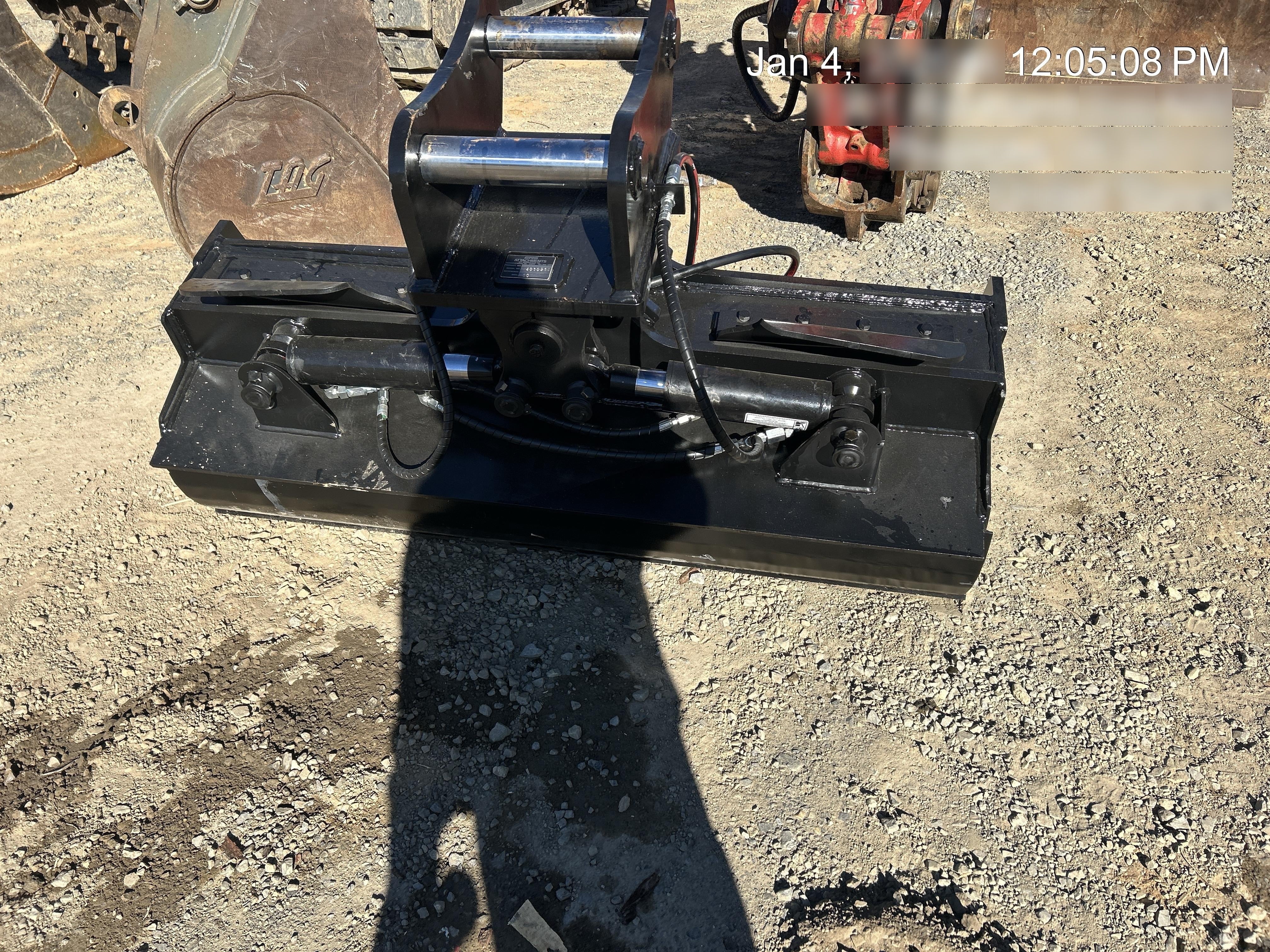 2026 SRS ATTACHMENTS TGV223160 60" Tilt Bucket