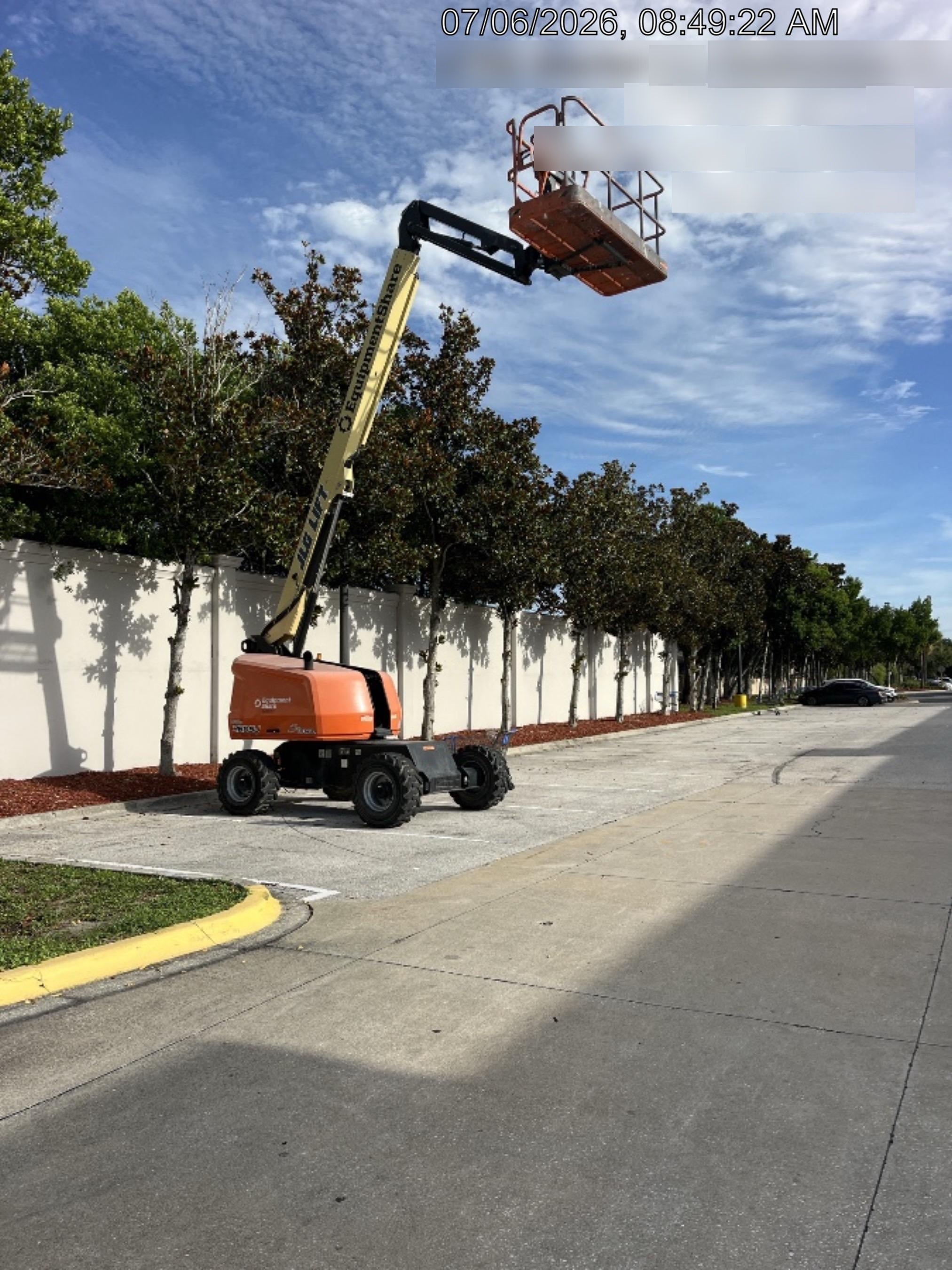 2023 JLG 460SJ