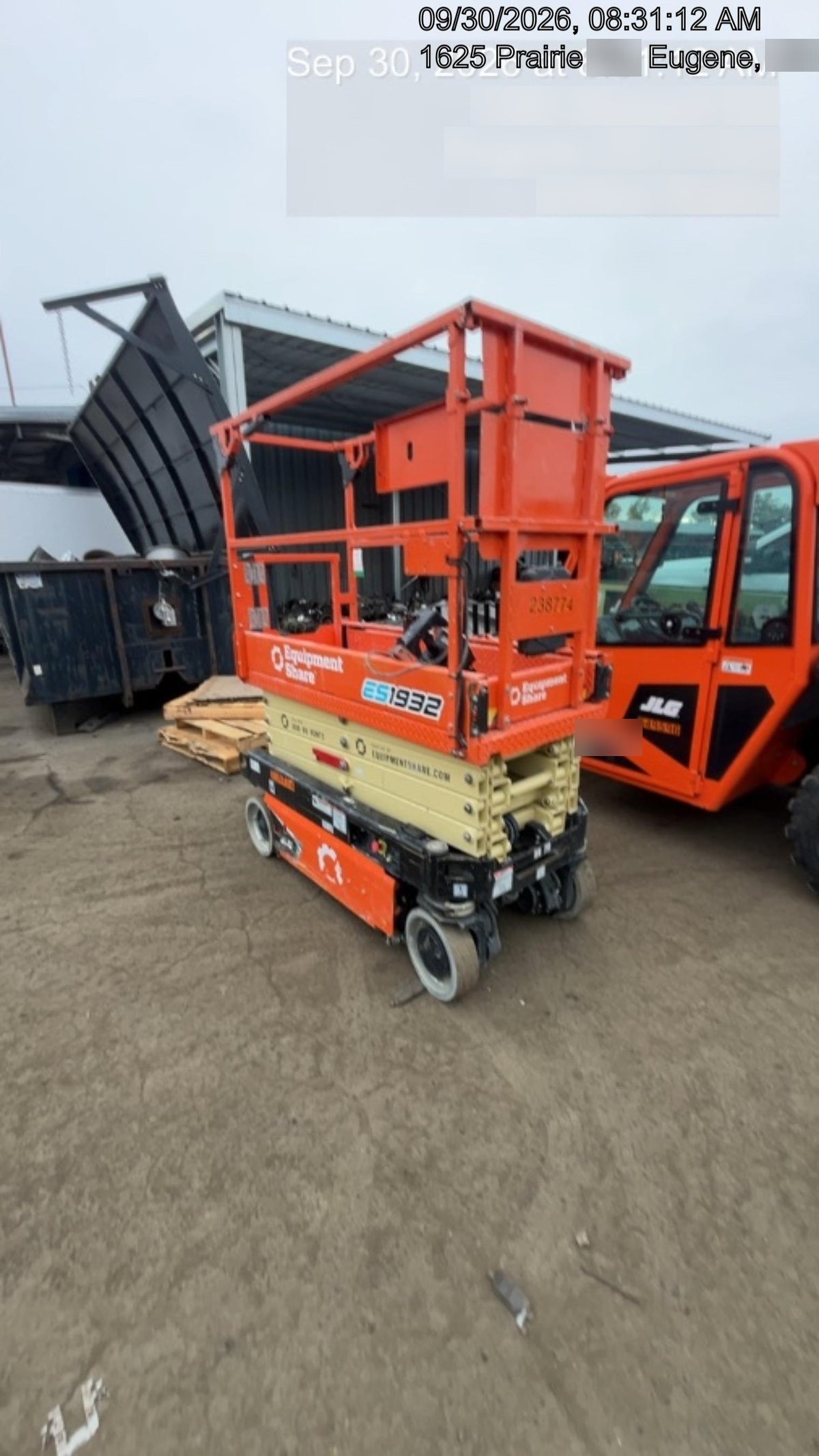 2022 JLG ES1932