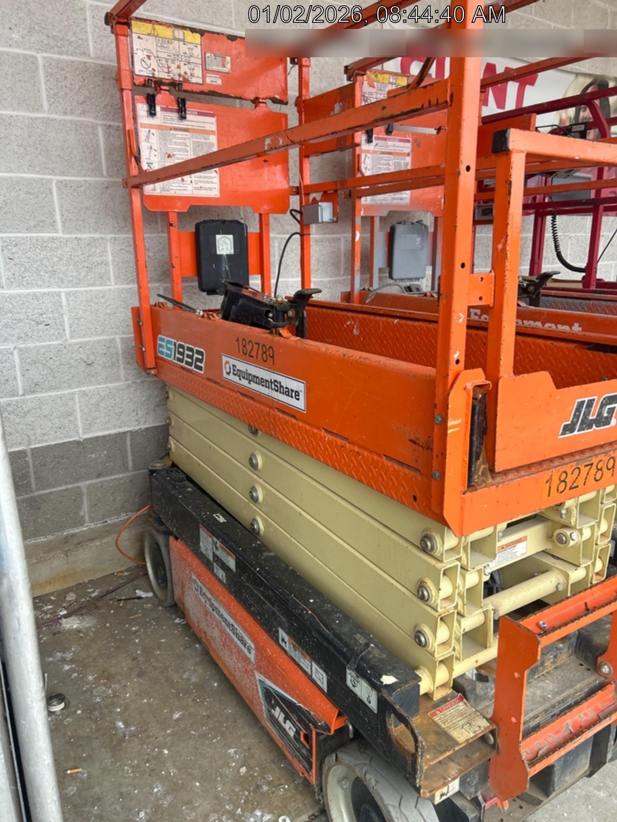 2021 JLG ES1932