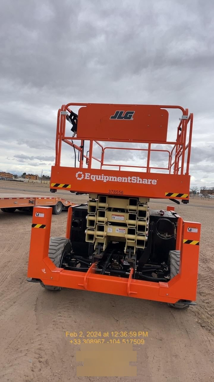 2023 JLG RT4394