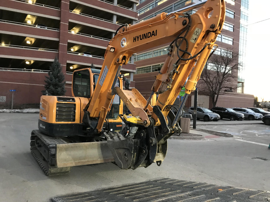 2019 HYUNDAI R80CR-9A
