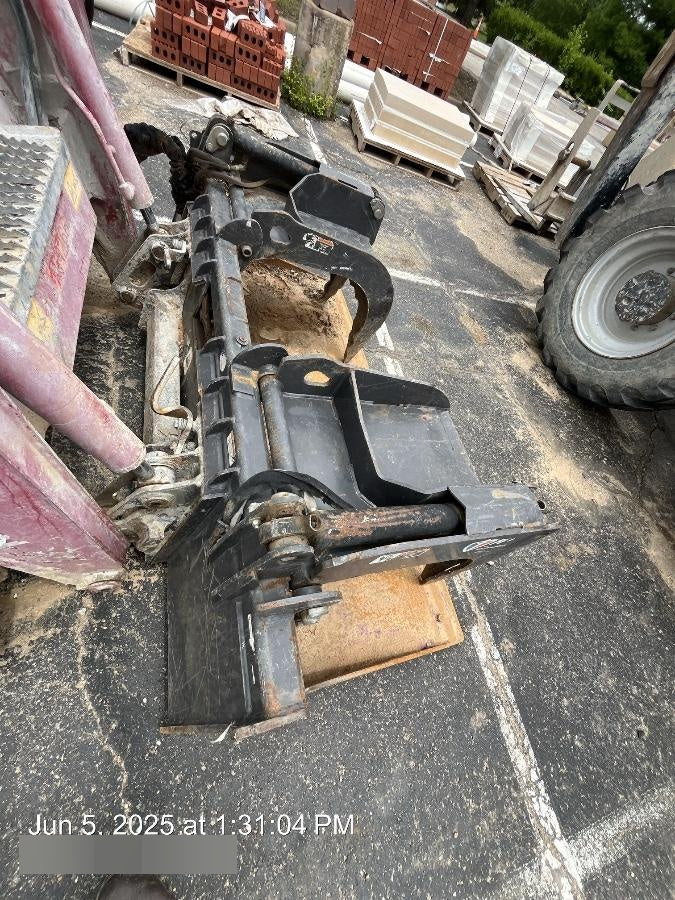 2019 PALADIN 76" Scrap Grapple Bucket - Paladin