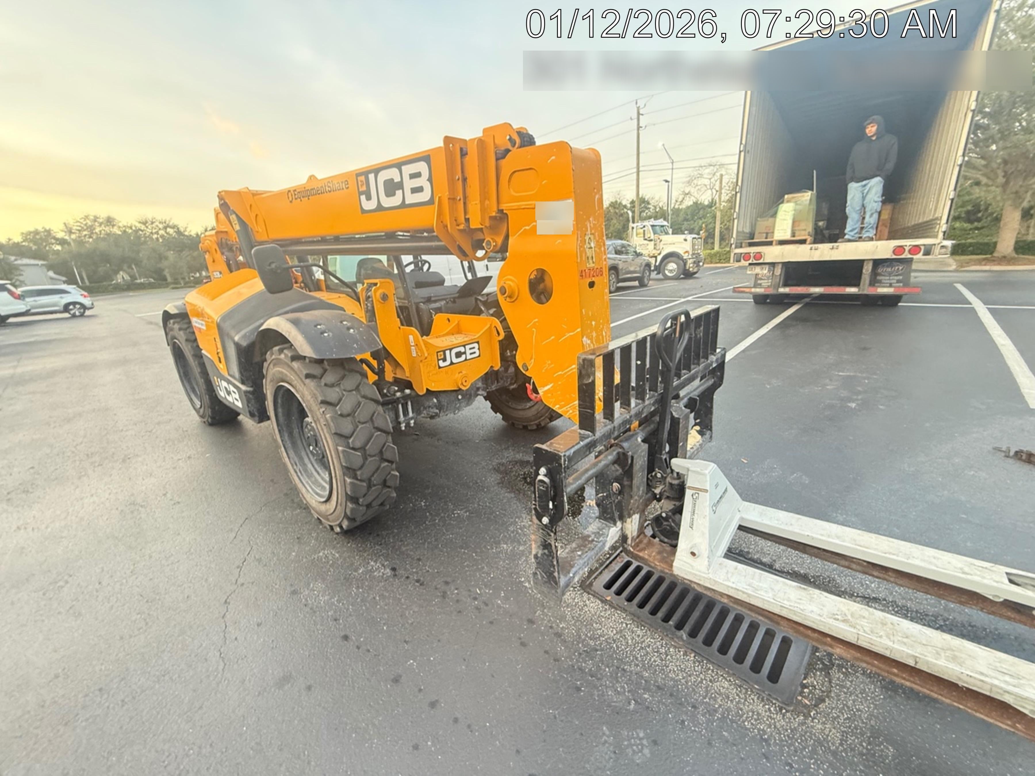 2023 CROWN 5,500lb Manual Pallet Jack - Crown