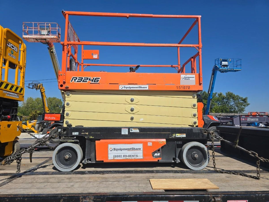2021 JLG R3246
