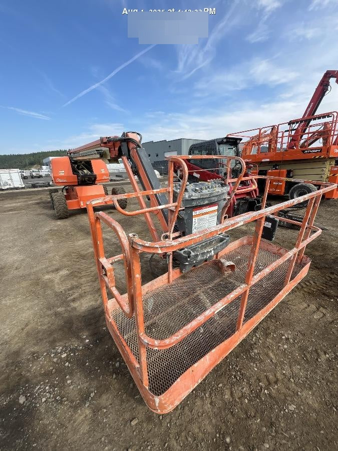 2019 JLG 660SJ