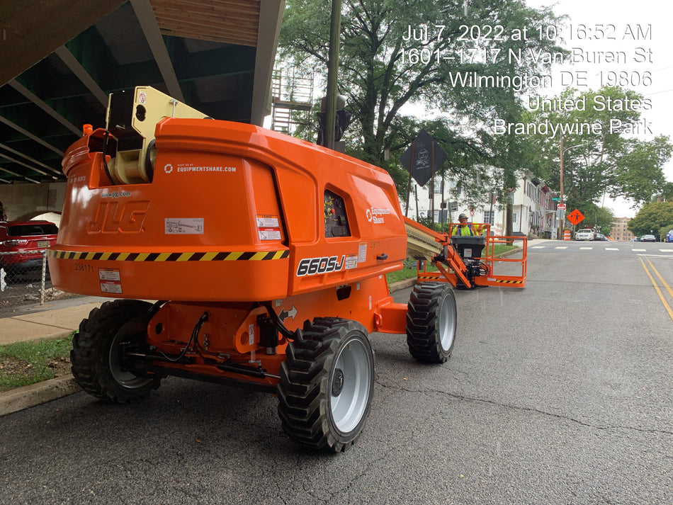 2022 JLG 660SJ