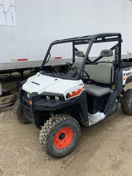 2021 Bobcat UV34 XL D Dsl, Canopy, 4WD, LED Lights