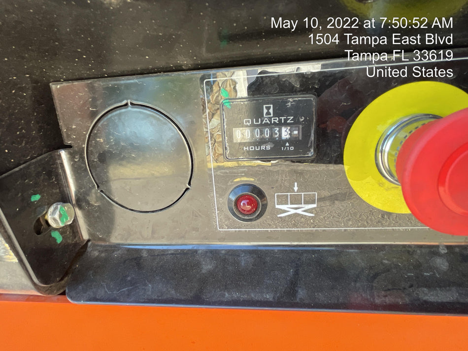2022 JLG ES1932