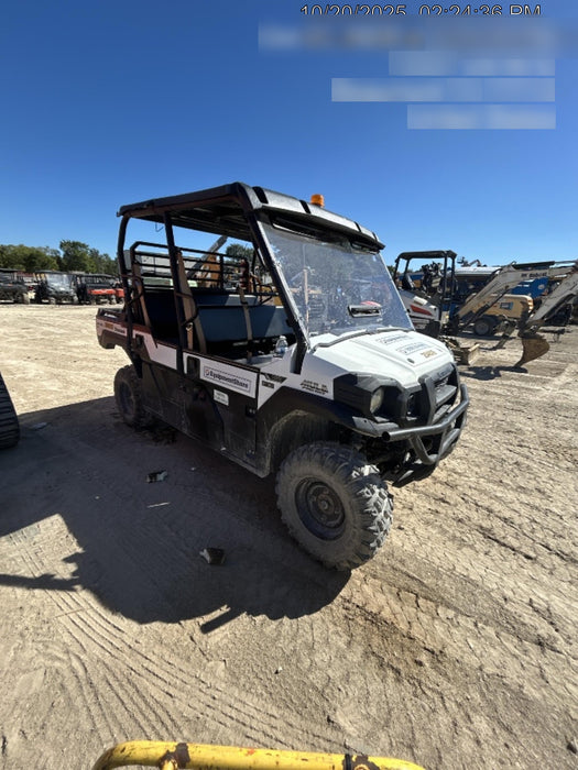 2022 Kawasaki Mule PRO-DXT Standard Options, Backup Alarm, Beacon, Plastic Hard Top, Poly Windshield, Horn Kit