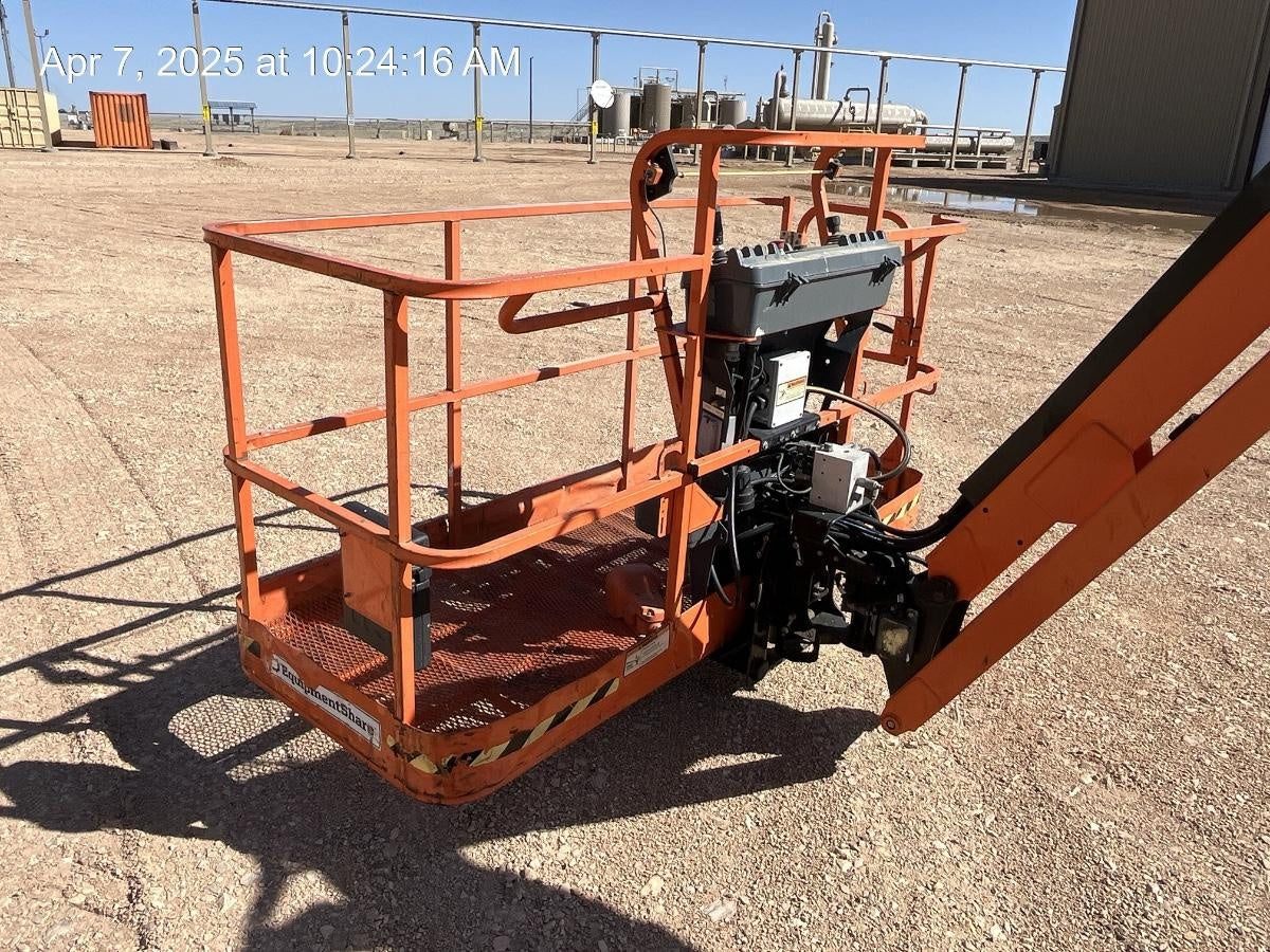 2021 JLG 860SJ