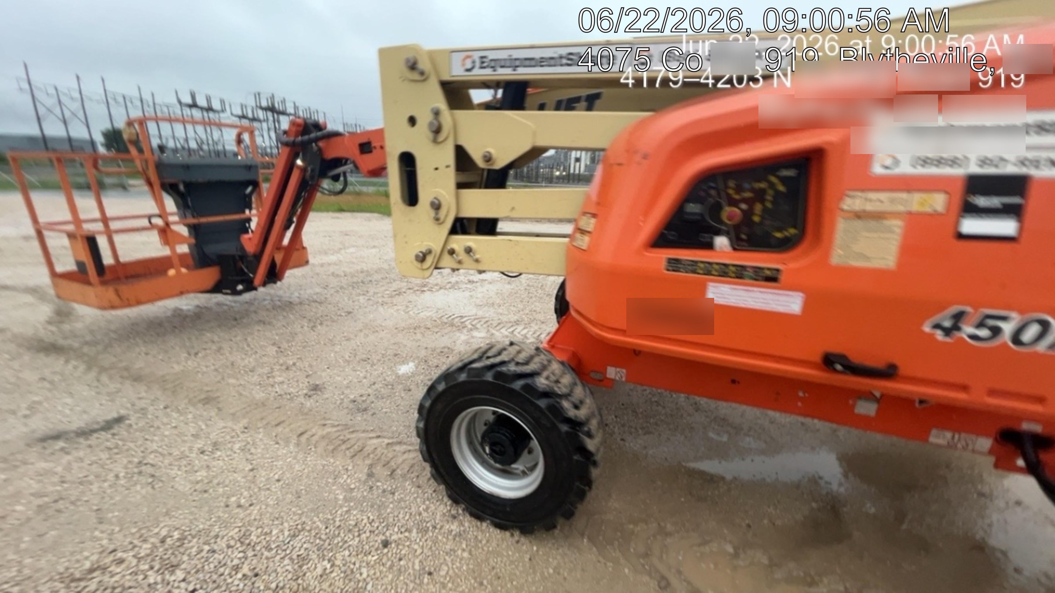 2019 JLG 450AJ