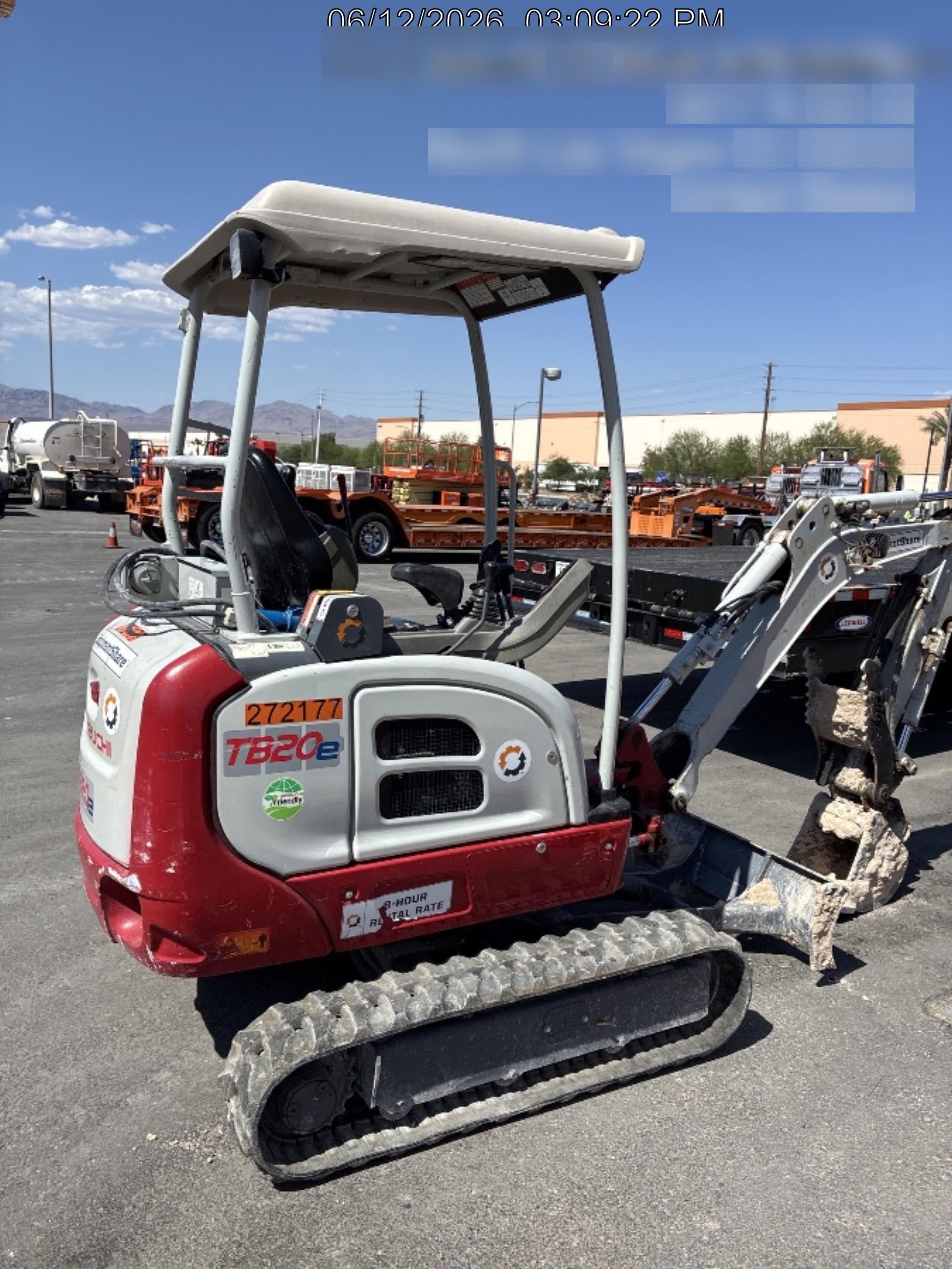 2022 TAKEUCHI TB20e