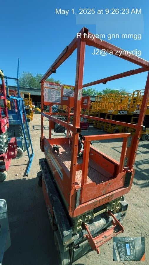 2022 JLG ES1330L