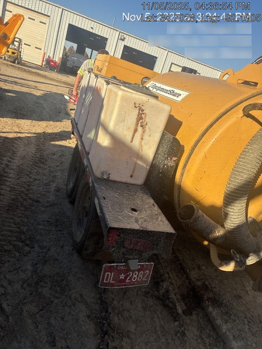 2021 VAC-TRON LP573XDT