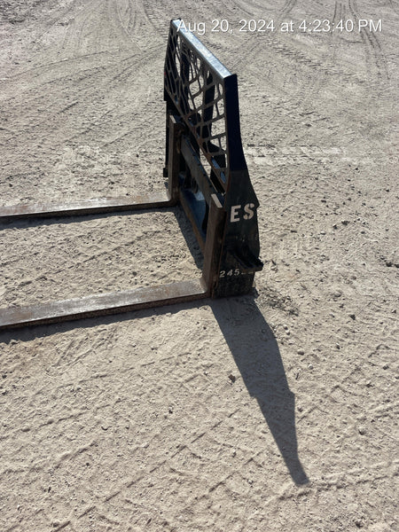 2019 PALADIN 48" Pallet Forks - Paladin