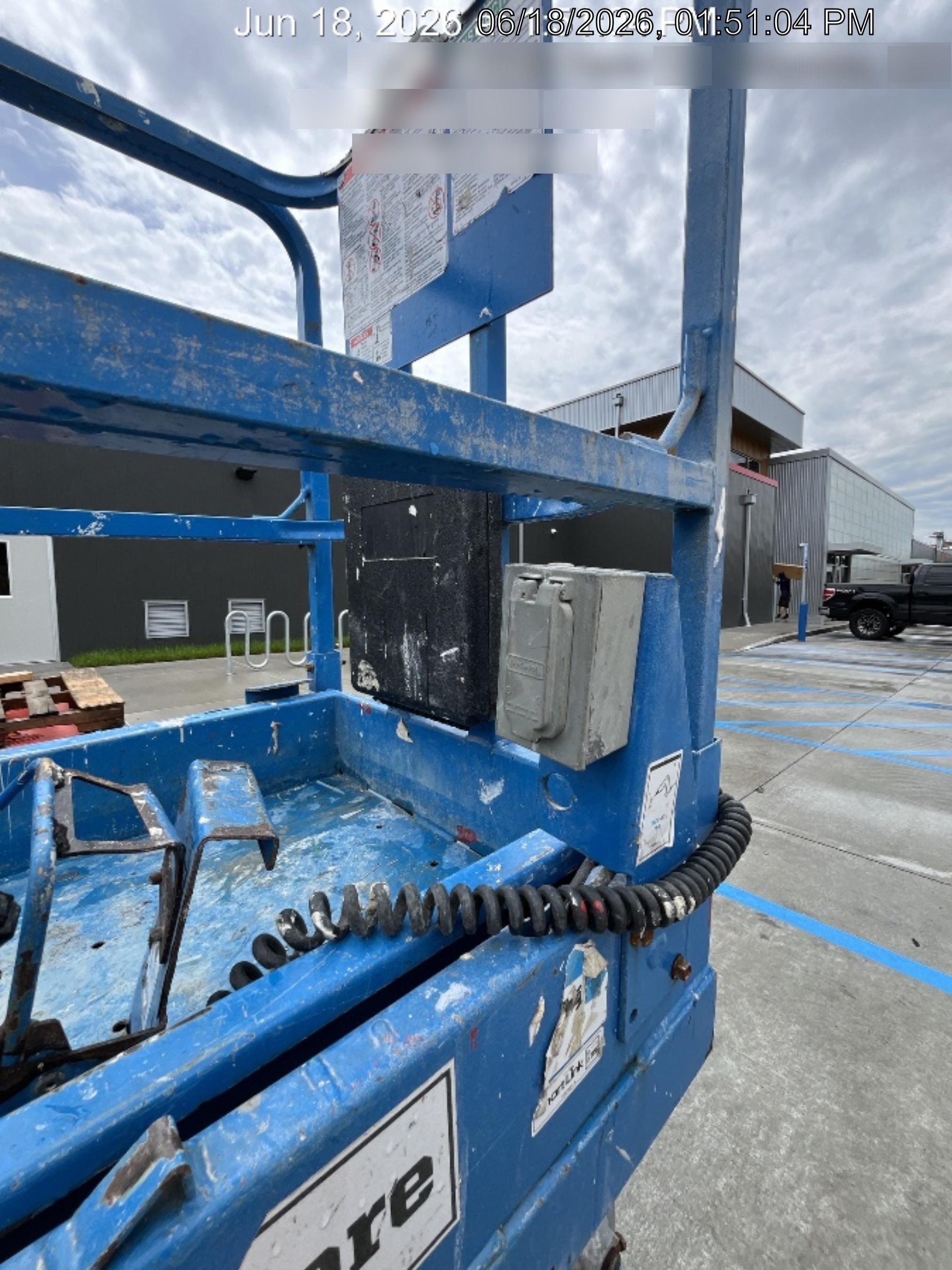 2019 Genie GS-1930 Fixed rails with chain Entry